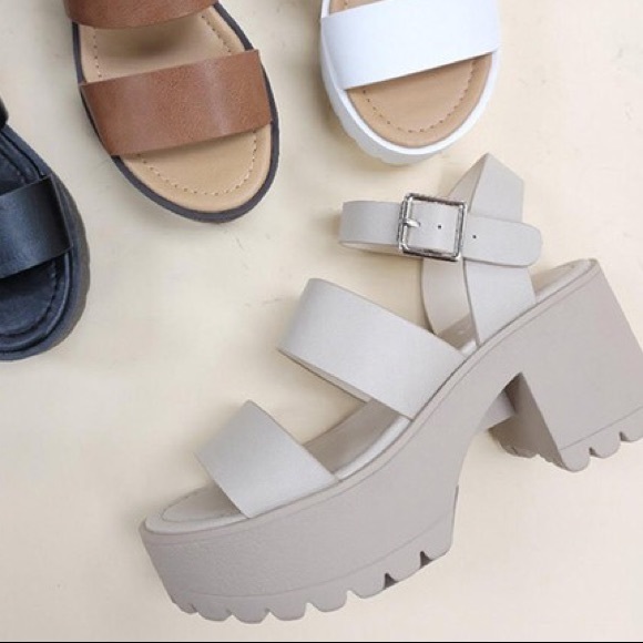 Last Pair! Soda Account Nude Platform Lug Sole Chunky Heel Sandal 9 - Picture 4 of 6